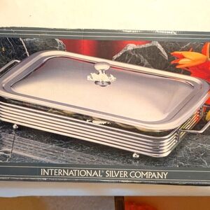 International silver Company Chrome Plated 2 quart Covered Baker with removable